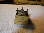 566729-30-04 566730 Gm Chevy Nos 1955