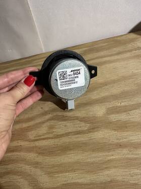 86578454 Bose Speaker