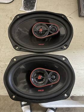 H7653h7693 Cerwin-vega Kit Includes 4 Speakers. 2 6x9 And 6.5 Speakers See Description