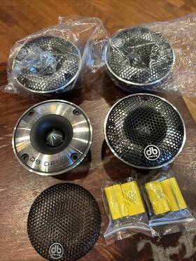 P9tw-3m Db Drive Lot Of 4 P9tw 3d Pro Audio Tweeters 320w Ohms
