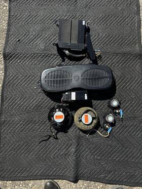 69469878374698 Harman Kardon 19961999 2004 Bmw E46 M3 - Speaker Set Oem6946985 8368244