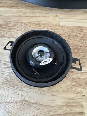 301dcx873 Hertz Dcx87.3 Dieci Series Coaxial 3.5 Inch 2-way Speaker - Broken Separated Cone