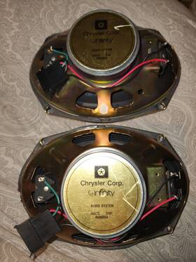 4608054 Infinity Chrysler Corp Audio System Set Of 2 Read Discription