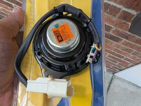 8615031520 Jbl 4runner Dash Speaker