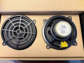 184106 Maserati Pair Of 4200 Spyder M138 Ask Rear Deck Speaker J171