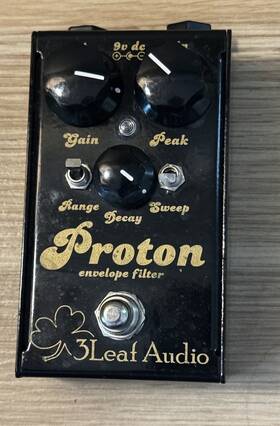 3leaf Proton Audio Envelope Filter Guitar Pedal 2011 - Metallic Gold Over Black