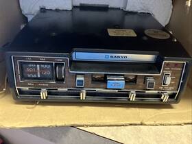 Ft433m Sanyo Vintage Very Rare Am/fm Cassette Recorder Model Ft433m. Untested Og Box