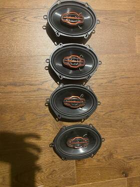 Dls574 Speakers Set Of