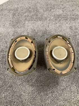 F69c190-fc Speakers Vintage Car Yellow B1098920
