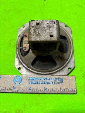 102522-1 Studebaker 328710/102522-1 Radio Speaker 328710. Item 27527