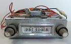 17743 Vintage Transistor 12v 320t Radio Motorola