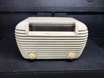 Very Nice Vintage Motorola Model 67X Vacuum Tube Radio Working Usa. Fixed Price $75.00.