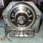 Oem Ford 1955 Mainline Customline Fairlane Am Pushbtton 6V Radio. Fixed Price $175.00.