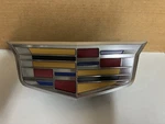 Factory Cadillac Escalade Illuminated Emblem Front Grille 2025 + Gm Oem 85788443. Fixed Price $41.00.